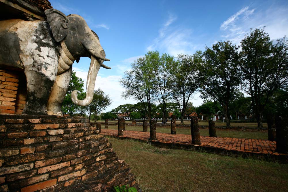 SUK103 - ONE DAY TRIP SI SATCHANALAI AND SAWANKHOLOK SUK103 - ONE DAY TRIP SI SATCHANALAI AND SAWANKHOLOK
