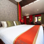 DELUXE BALCONY ROOM